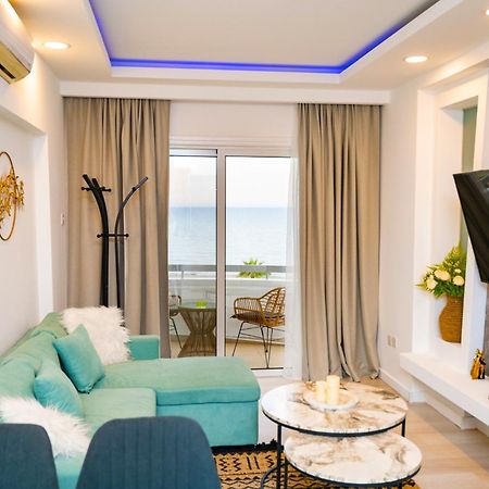 Lazuli Sea View Beachfront Ap 21 라르나카 외부 사진