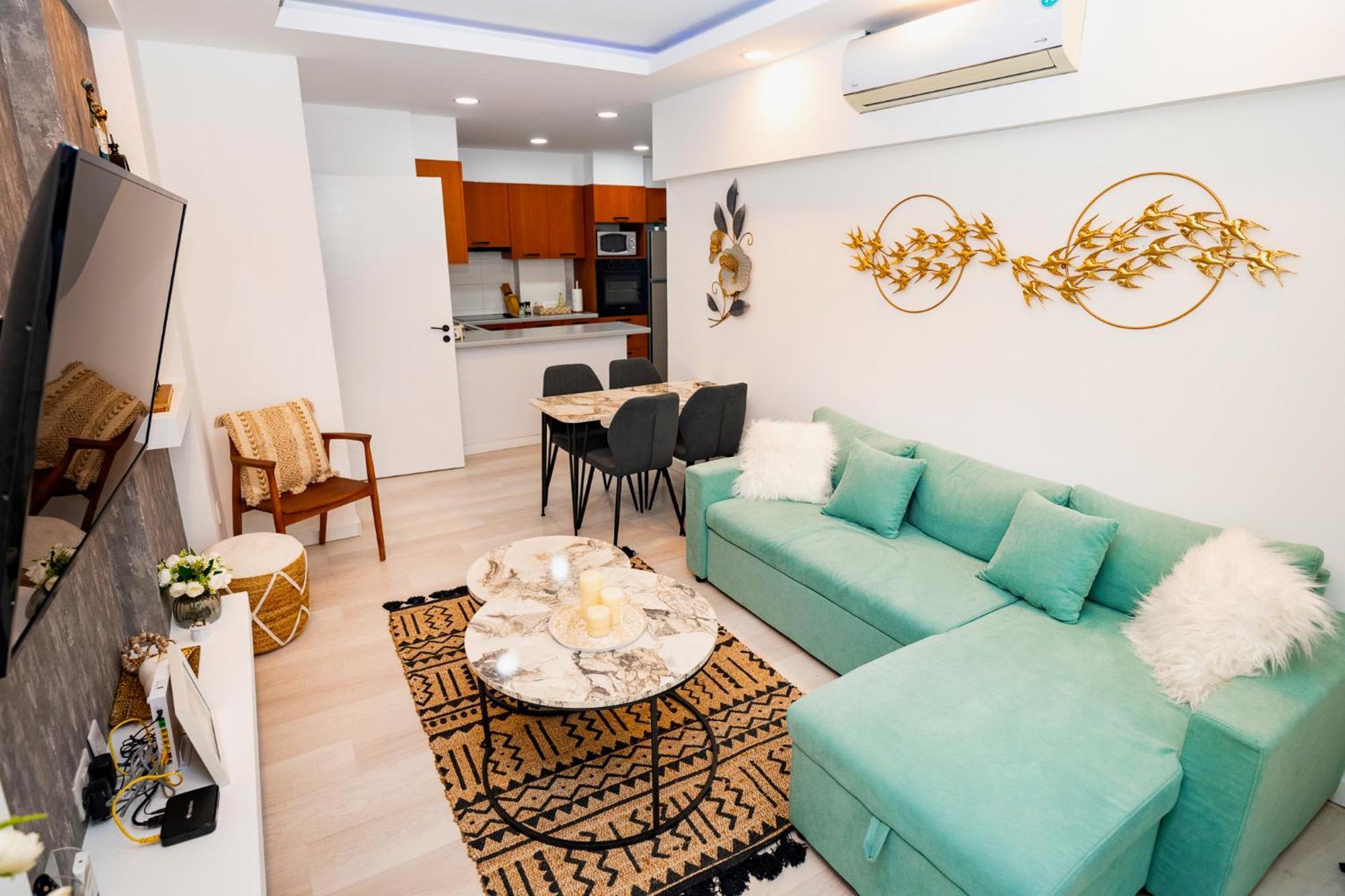 Lazuli Sea View Beachfront Ap 21 라르나카 외부 사진